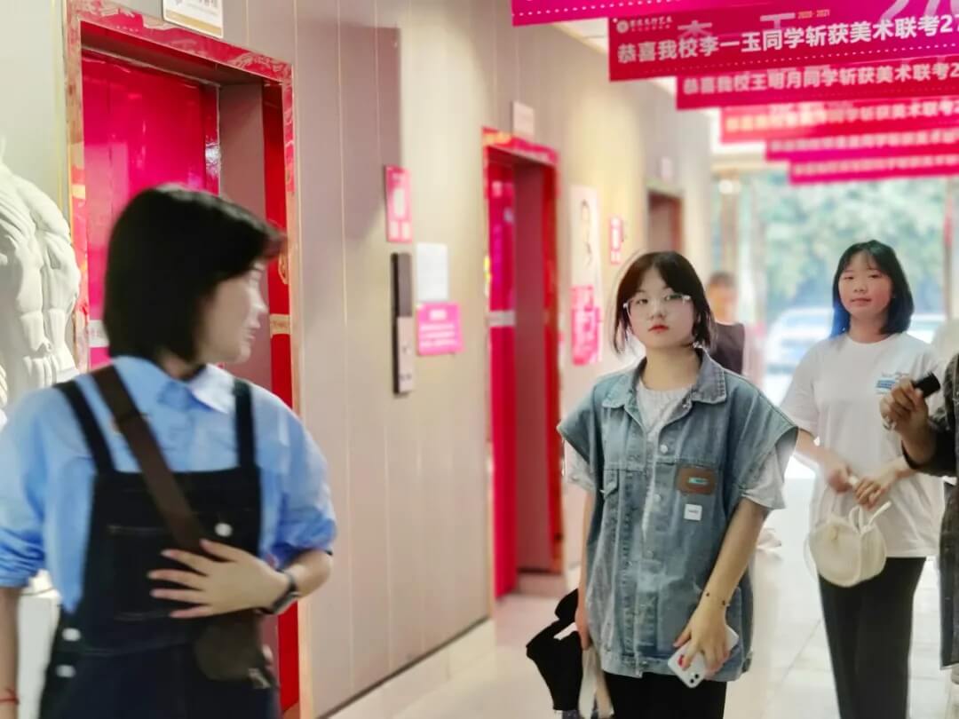 重庆画室龙行艺术五一游学宠粉季，你想了解的全在这！图三