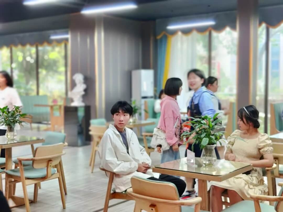 重庆画室龙行艺术五一游学宠粉季，你想了解的全在这！图四