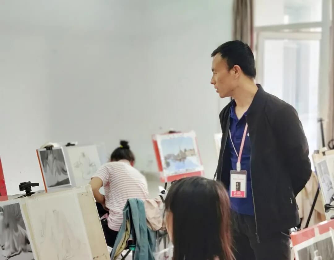 重庆画室龙行艺术五一游学宠粉季，你想了解的全在这！图二十四