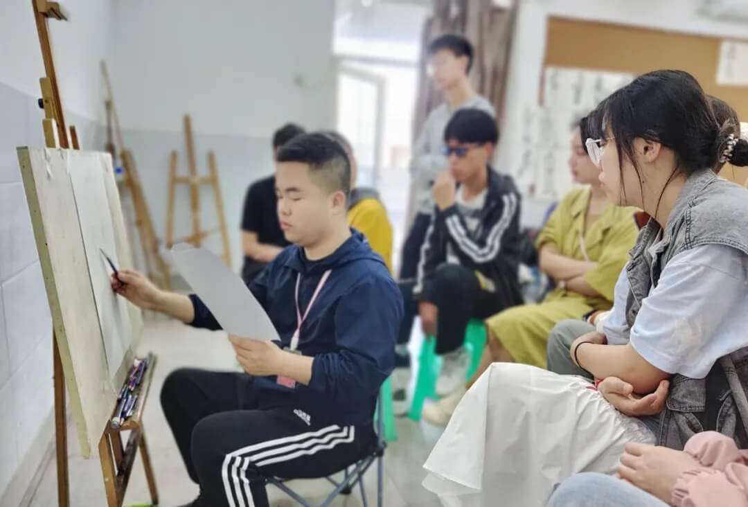 重庆画室龙行艺术五一游学宠粉季，你想了解的全在这！图二十二